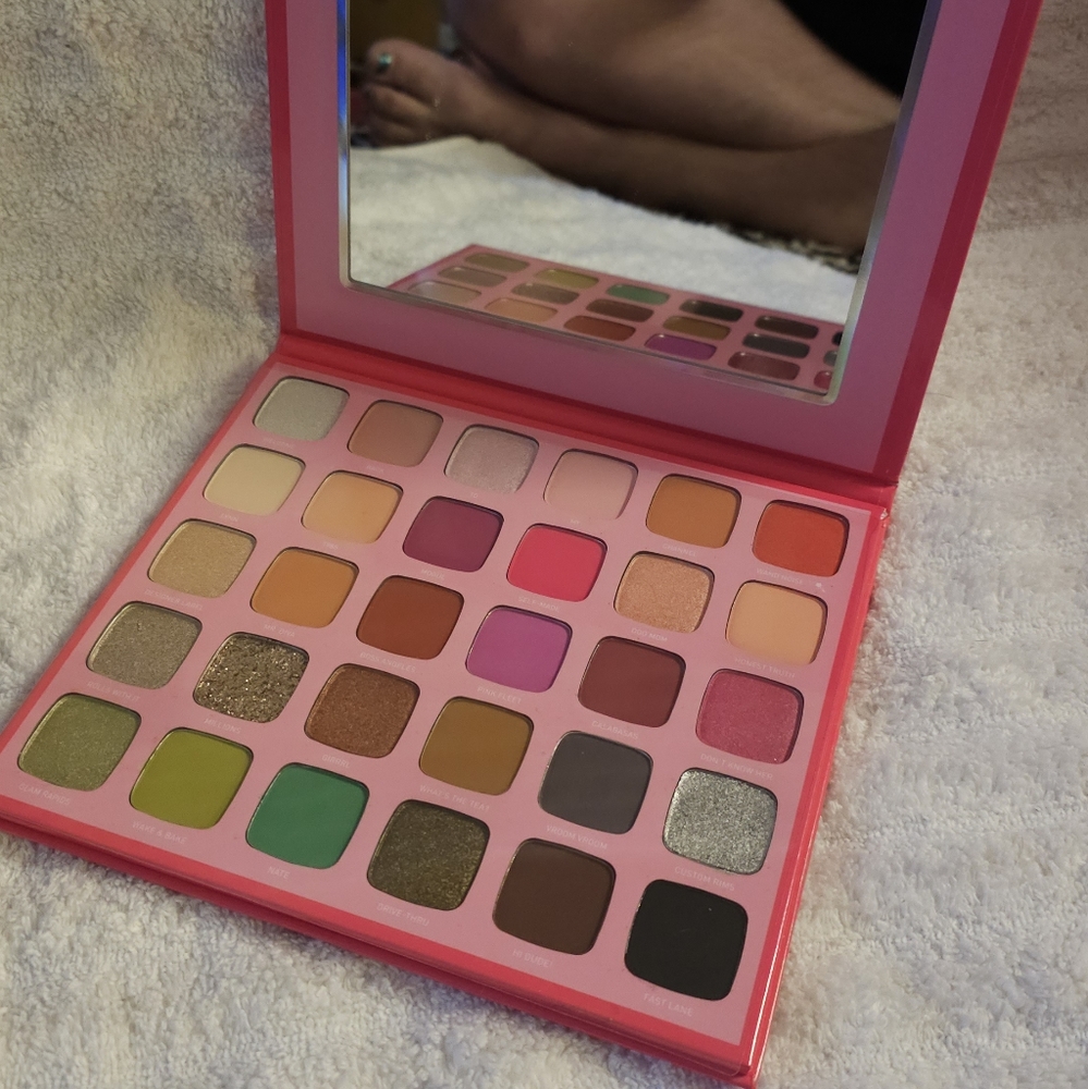 Morphe/ Jeffrey Star Bundle